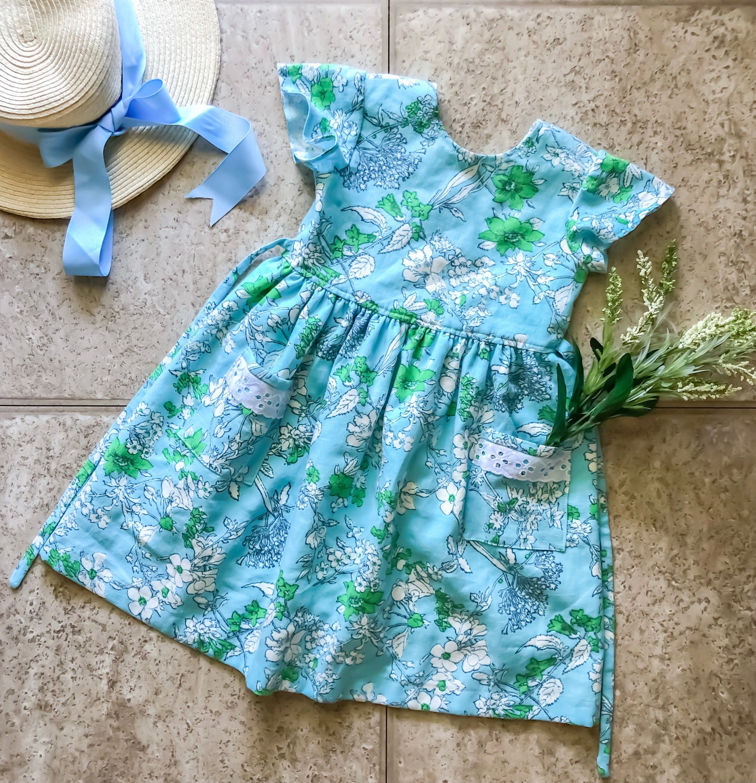 Girls' Dresses